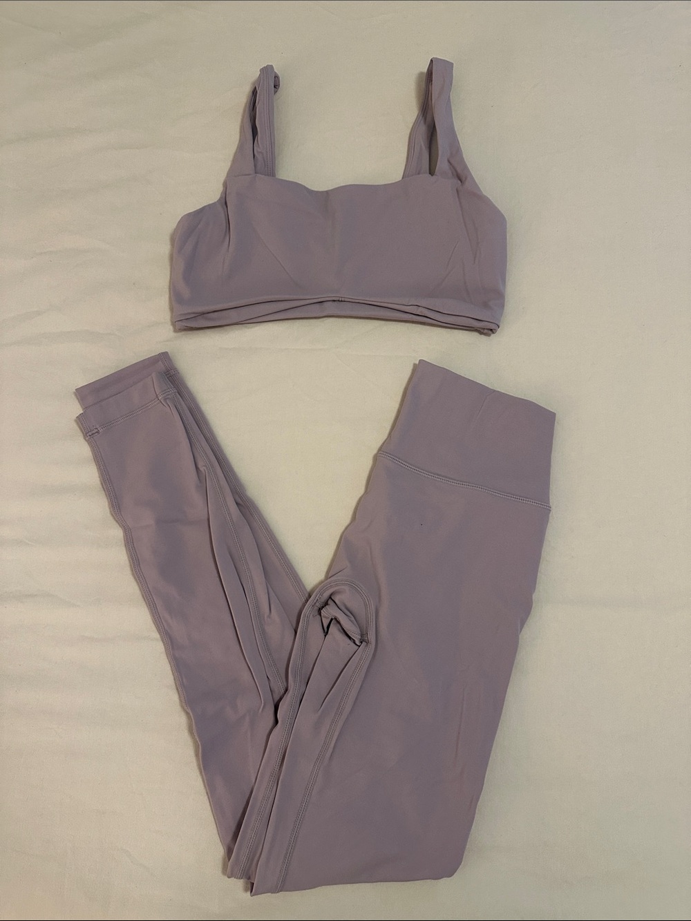 Women’s Lavender Activewear Set - Sports Bra & High-Waist Leggings